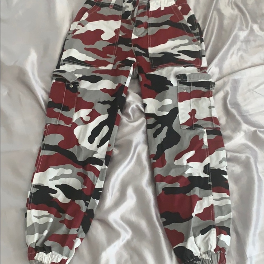 Camouflage sweats/pants